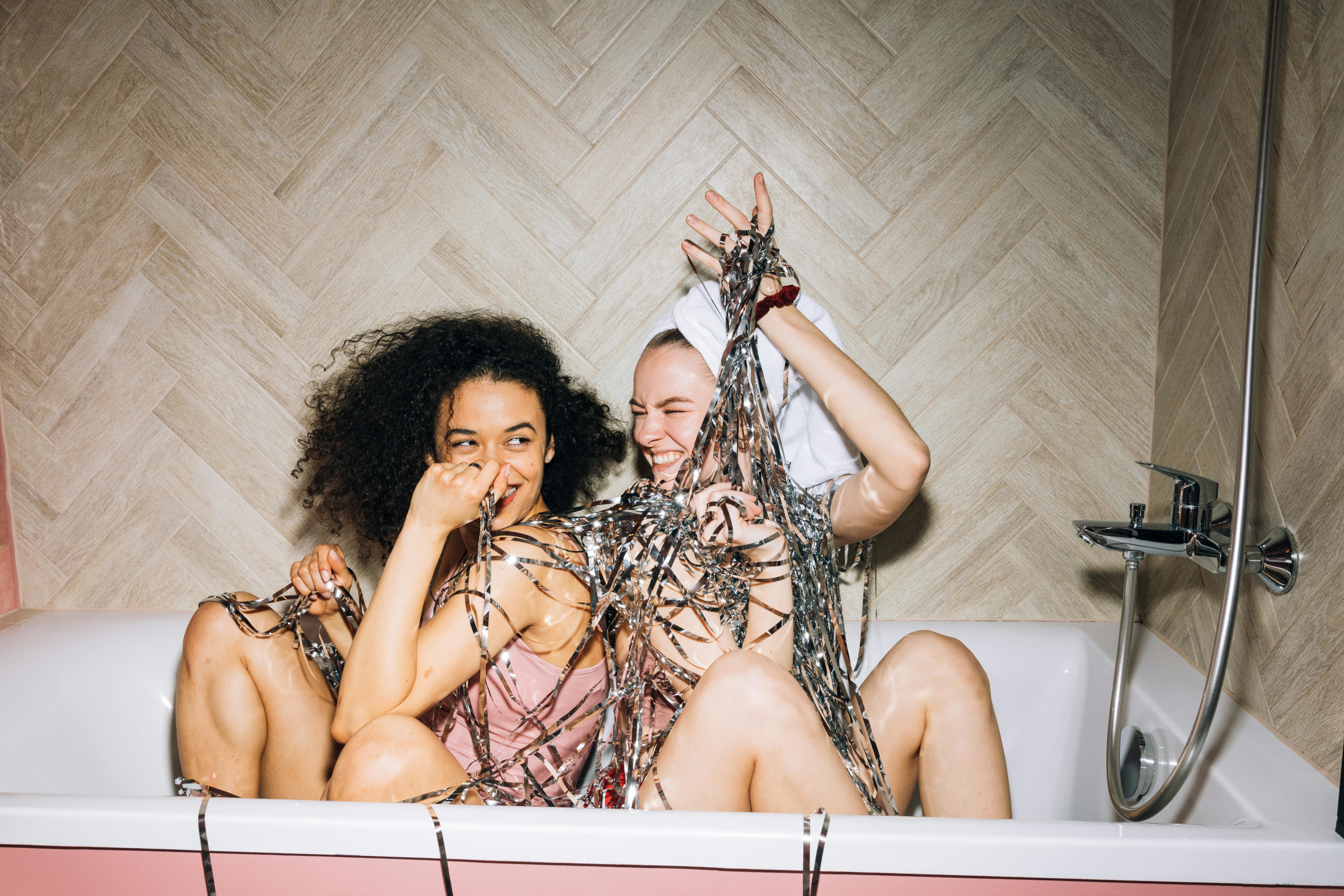 适合情侣氛围的观影场景图